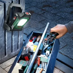 Akku-LED-Arbeitsleuchte UniversalWorkLight 18V*Bosch Discount