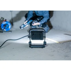 Brennenstuhl Mobiler LED Strahler JARO 4060 M 30W