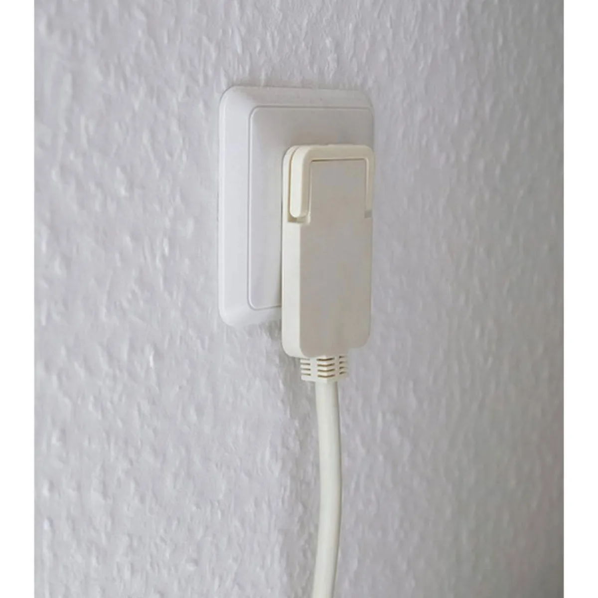 Brennenstuhl Qualitäts-Kunststoff-Verlängerungskabel mit Flachstecker 1000 cm weiß