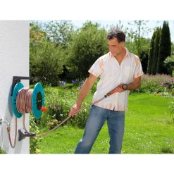 Gardena Wand-Schlauchtrommel Classic 60 mit Schlauchführungsrolle