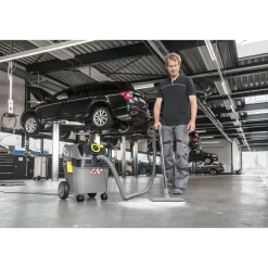 Kärcher Nass-Trockensauger NT 30/1 Ap