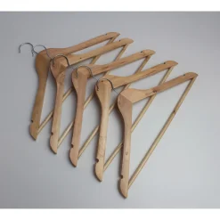 Peggy-Perfect Holzkleiderbügel mit Steg 5er Pack