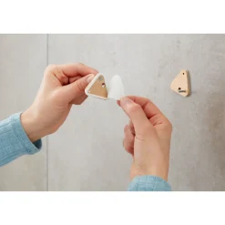 Klebeschraube für Mauerwerk dreieckig 2 Stück Traglast 2 x 5 kg^Tesa